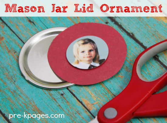 Easy Christmas Ornament for Preschoolers