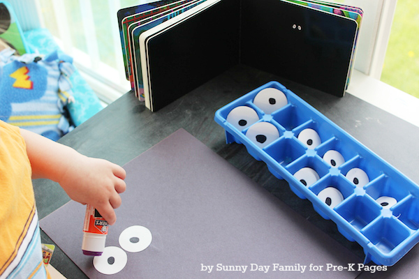 zoo book activity matching eyes