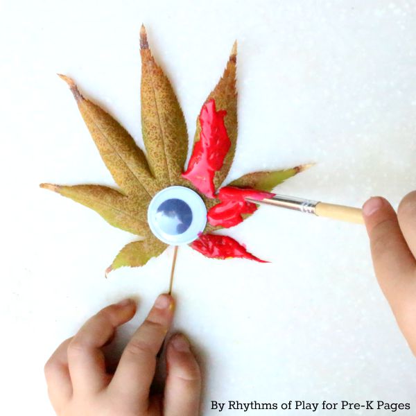 painting a leaf with eye