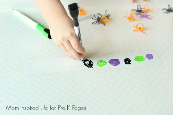 creating patterns with spiders