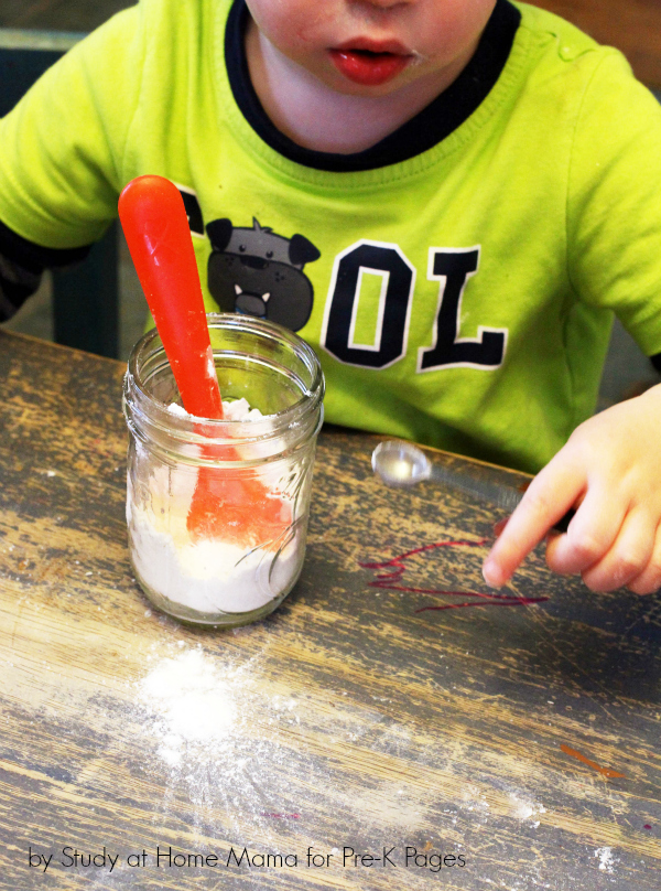 gingerbread cakes mixing