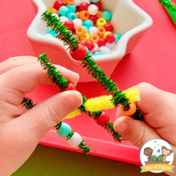 Christmas Ornament Toddlers Can Make