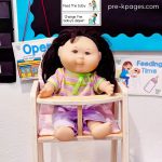 baby-dramatic-play-feeding-time-25